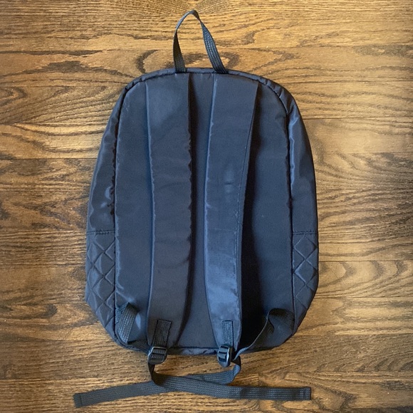 dsw backpack free